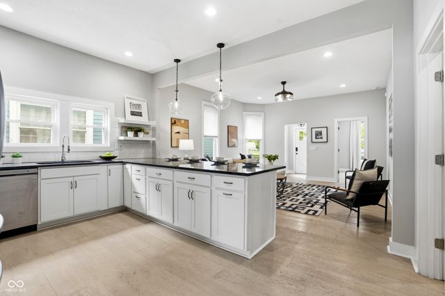 1824 S Woodlawn Avenue, Indianapolis, IN 46203