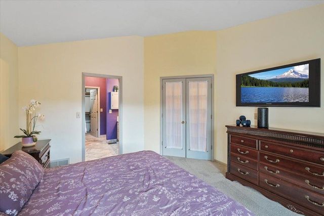 8701 E Boardwalk Ln, Spokane, WA 99212