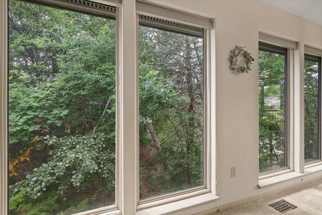 8701 E Boardwalk Ln, Spokane, WA 99212