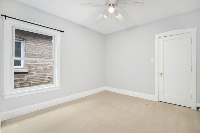 5425 N Bernard Street, Chicago, IL 60625