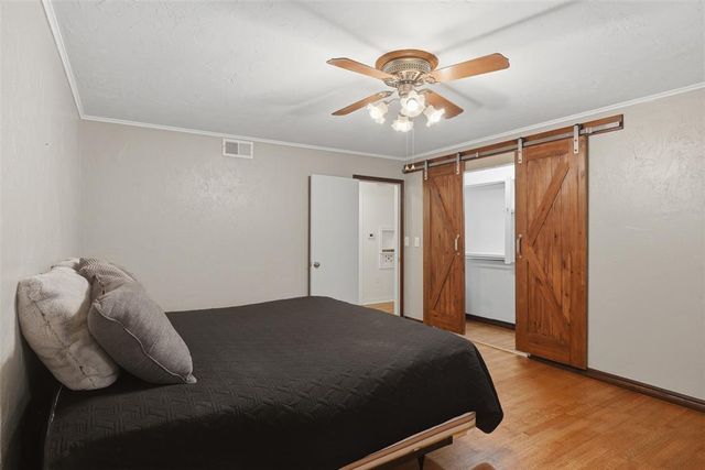 702 Kouba Drive, Yukon, OK 73099