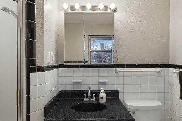 702 Kouba Drive, Yukon, OK 73099