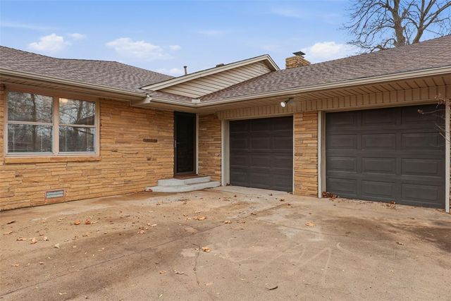 702 Kouba Drive, Yukon, OK 73099