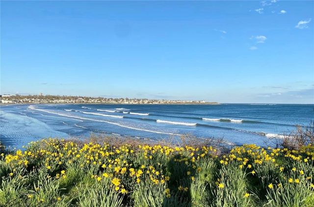 20 E East Bowery Street 2A, Newport, RI 02840