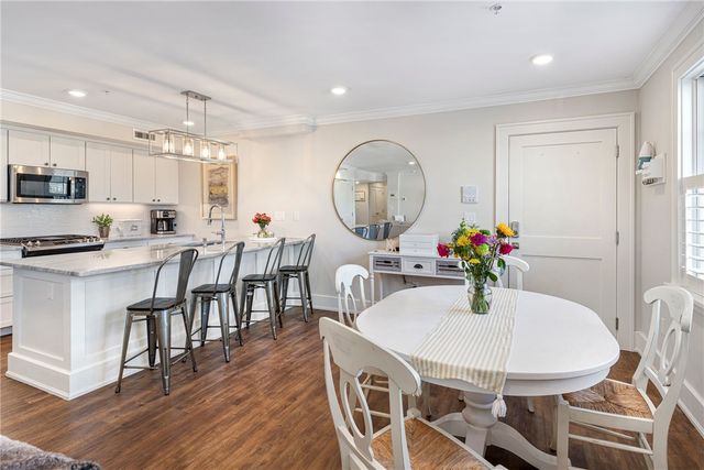 20 E East Bowery Street 2A, Newport, RI 02840