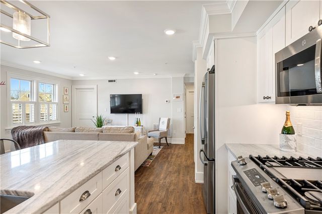 20 E East Bowery Street 2A, Newport, RI 02840