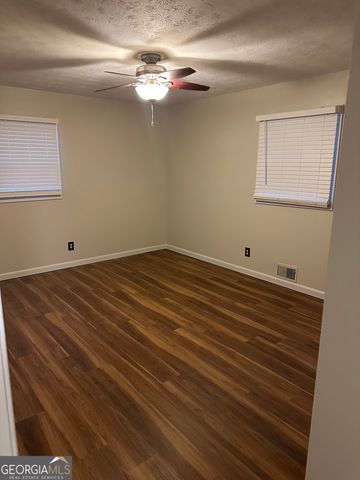 820 Howard Court SW, Mableton, GA 30126