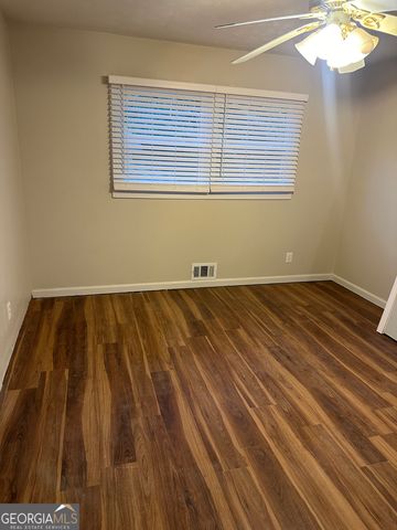 820 Howard Court SW, Mableton, GA 30126