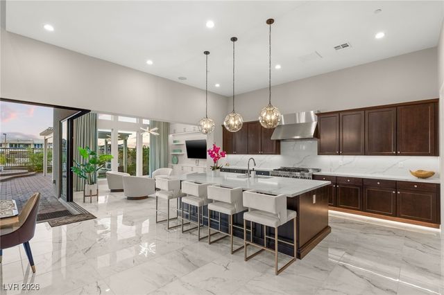 5201 Fading Sunset Drive, Las Vegas, NV 89135