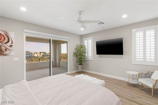 5201 Fading Sunset Drive, Las Vegas, NV 89135