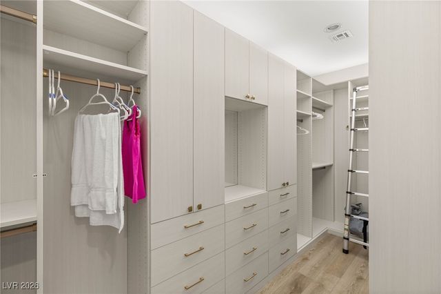 5201 Fading Sunset Drive, Las Vegas, NV 89135