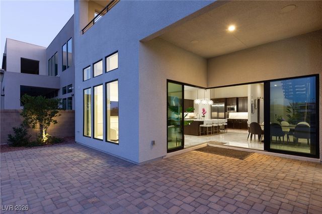 5201 Fading Sunset Drive, Las Vegas, NV 89135