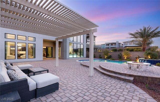 5201 Fading Sunset Drive, Las Vegas, NV 89135