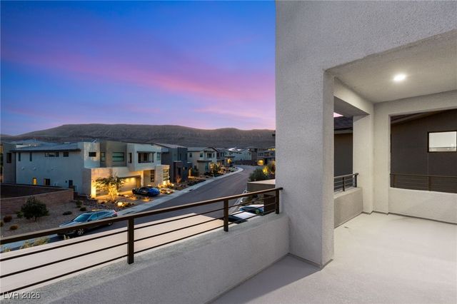 5201 Fading Sunset Drive, Las Vegas, NV 89135