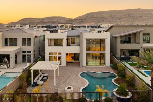 5201 Fading Sunset Drive, Las Vegas, NV 89135