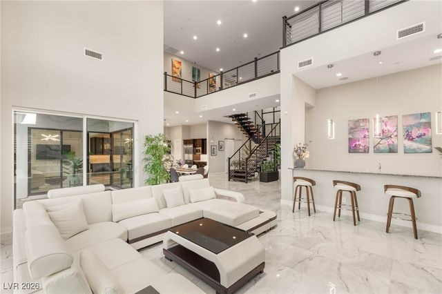 5201 Fading Sunset Drive, Las Vegas, NV 89135