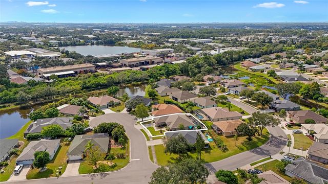 5810 31ST COURT E, Bradenton, FL 34203