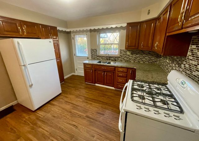 5 S Sherry Lane, Bellevue, KY 41073