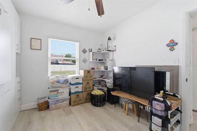 6810 4TH AVENUE N, St Petersburg, FL 33710