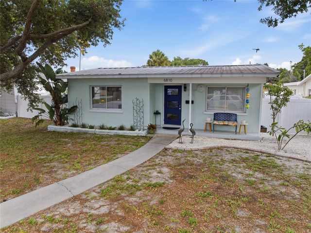 6810 4TH AVENUE N, St Petersburg, FL 33710