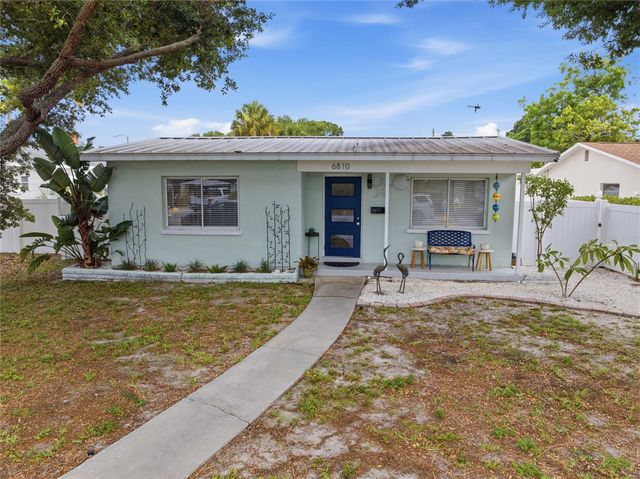 6810 4TH AVENUE N, St Petersburg, FL 33710
