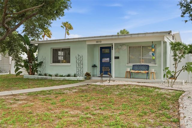 6810 4TH AVENUE N, St Petersburg, FL 33710