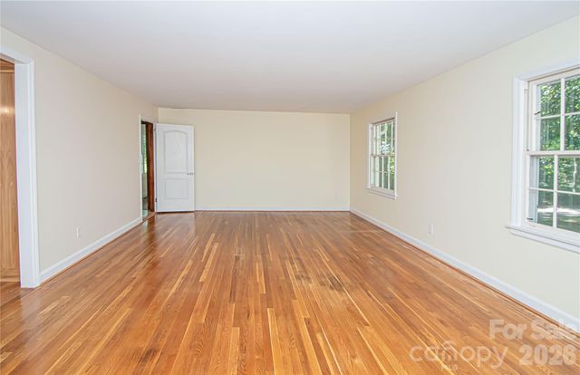 7400 Oakwood Lane, Charlotte, NC 28215