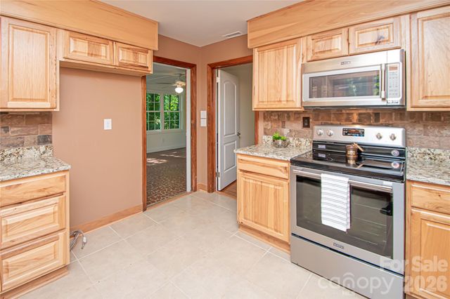 7400 Oakwood Lane, Charlotte, NC 28215