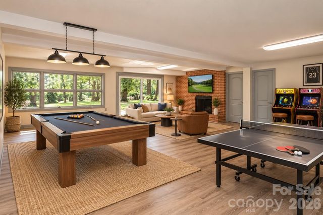 7400 Oakwood Lane, Charlotte, NC 28215