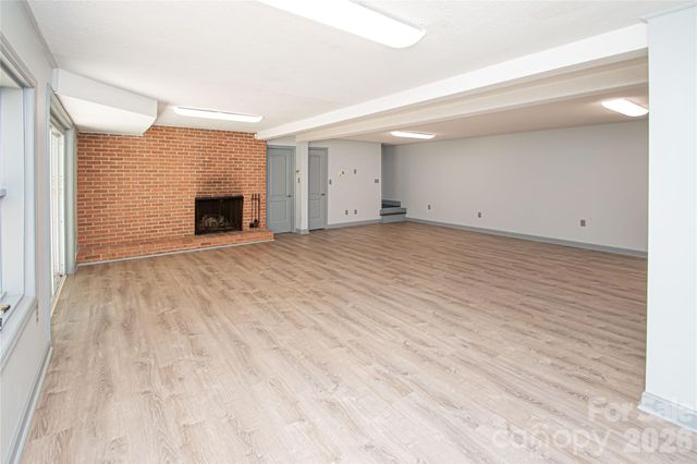 7400 Oakwood Lane, Charlotte, NC 28215