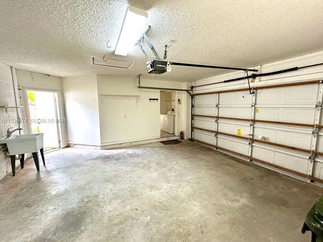 4779 NW 5th Ct, Coconut Creek, FL 33063