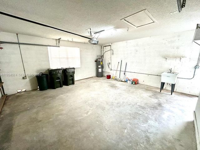 4779 NW 5th Ct, Coconut Creek, FL 33063