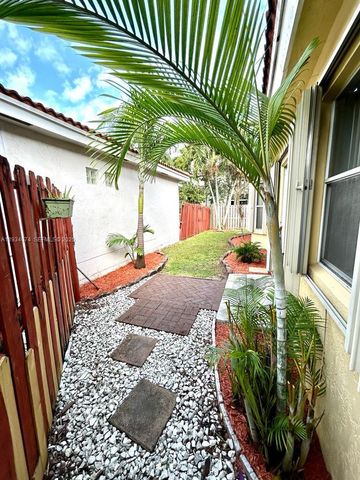 4779 NW 5th Ct, Coconut Creek, FL 33063