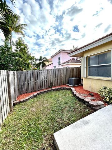 4779 NW 5th Ct, Coconut Creek, FL 33063