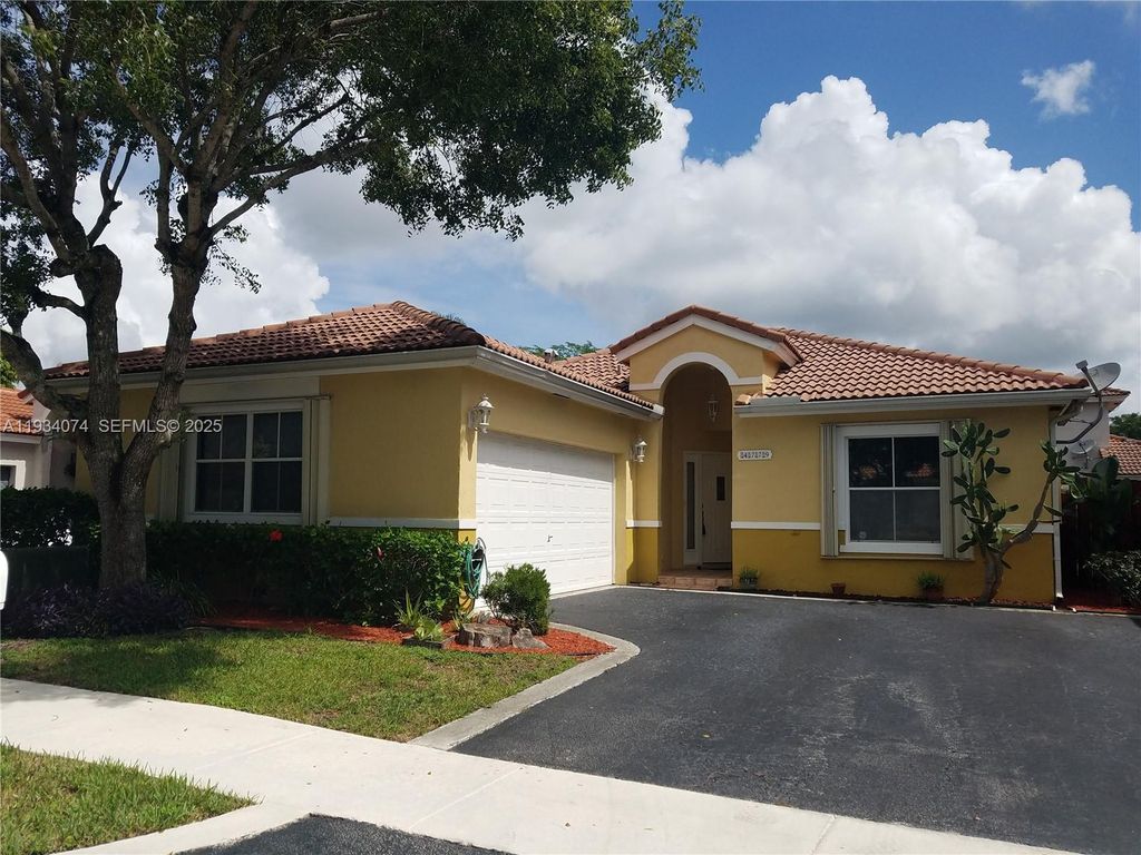 4779 NW 5th Ct, Coconut Creek, FL 33063