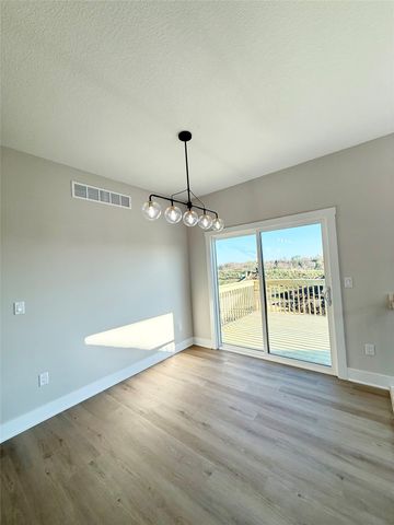 1946 Tuscany Drive SE, Altoona, IA 50009