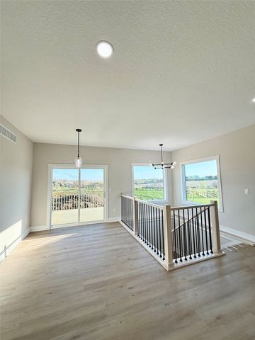 1946 Tuscany Drive SE, Altoona, IA 50009