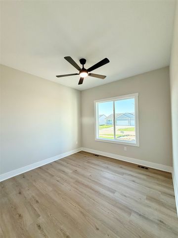 1946 Tuscany Drive SE, Altoona, IA 50009