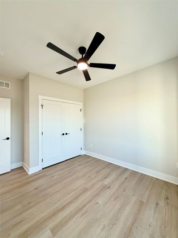 1946 Tuscany Drive SE, Altoona, IA 50009