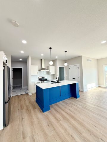 1946 Tuscany Drive SE, Altoona, IA 50009