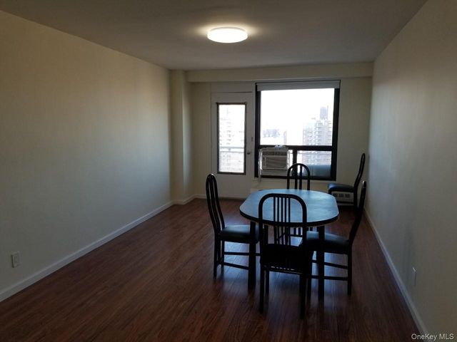 61-35 98th Street 17M, Rego Park, NY 11374