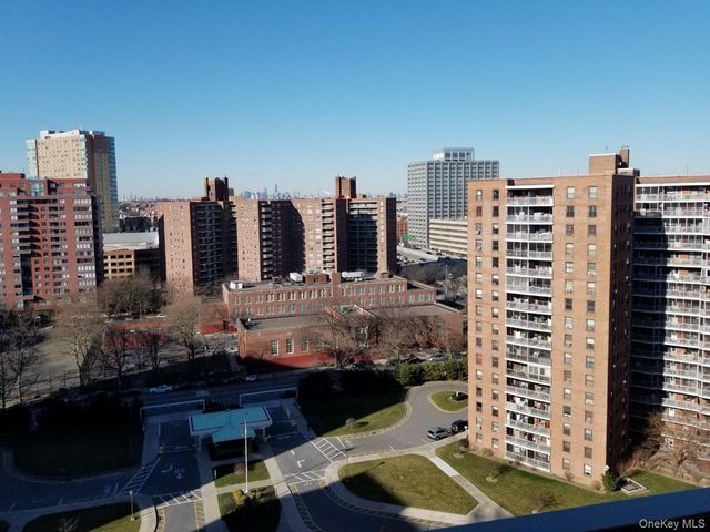61-35 98th Street 17M, Rego Park, NY 11374