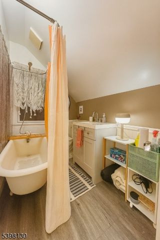 56 Gould St, Clifton City, NJ 07013