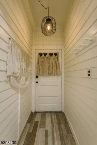 56 Gould St, Clifton City, NJ 07013