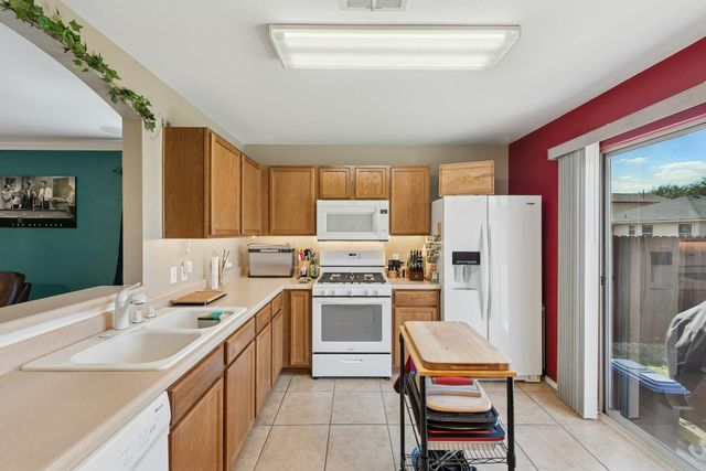 13036 Date Palm TRL, Elgin, TX 78621