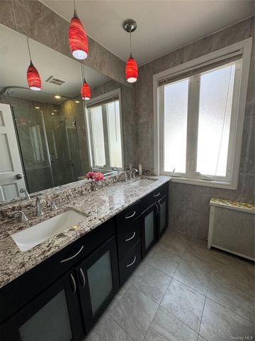 20619 Richland Avenue, Oakland Gardens, NY 11364