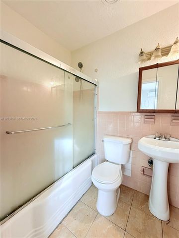 2023 NE 169th St, North Miami Beach, FL 33162