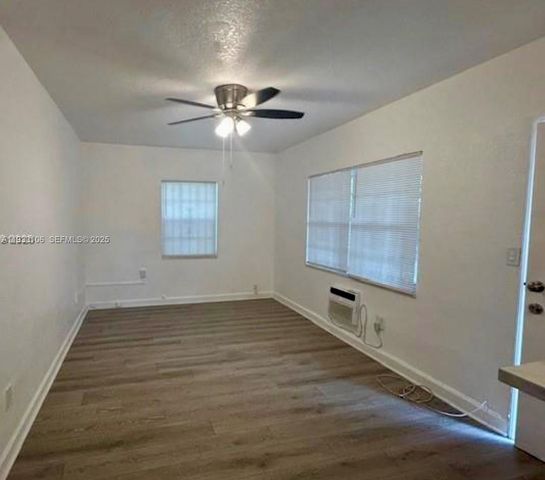 2023 NE 169th St, North Miami Beach, FL 33162