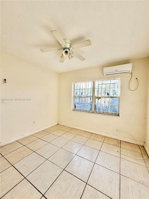 Image 14 of property listing at 2023 NE 169th St, North Miami Beach, FL 33162