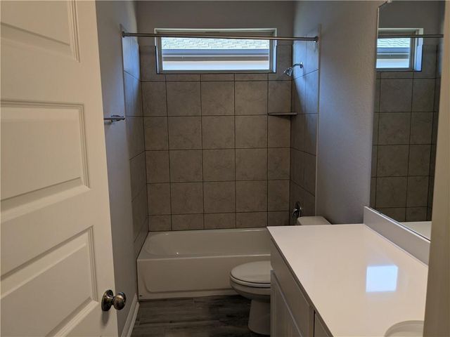 1004 Kimblewick DR, Georgetown, TX 78626